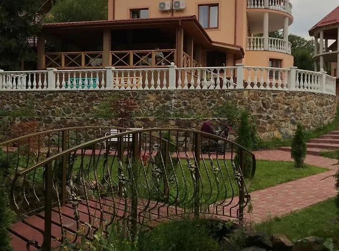 酒店 вiлла тераса 波利亚纳